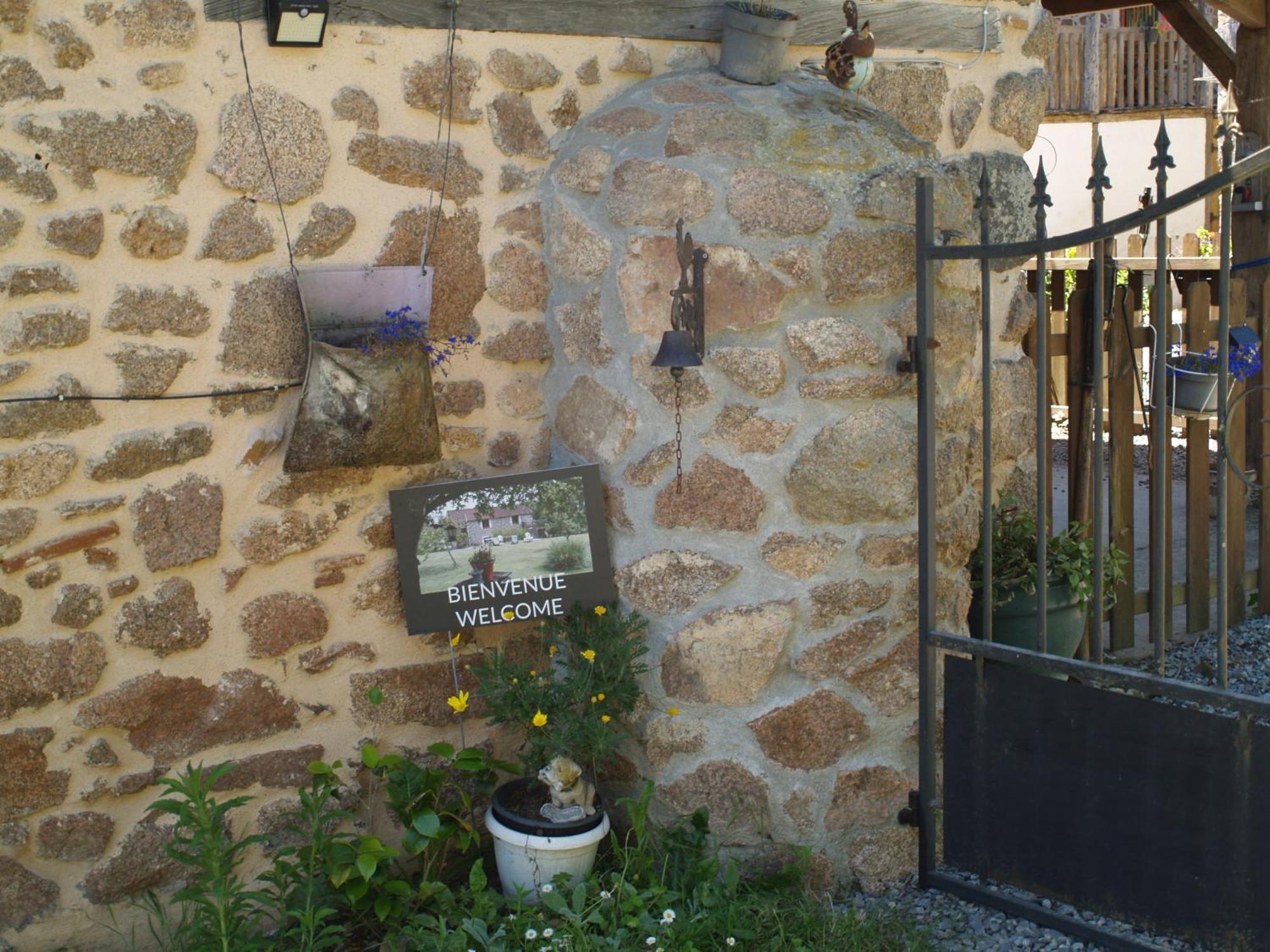 Tranquille Vienne Gites A Chirac Dept Charente Extérieur photo